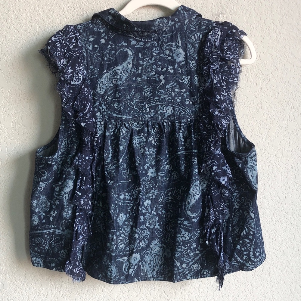 Pilcro Sleeveless Ruffle Denim Blouse Button Front Distressed Paisley - Picture 7 of 16